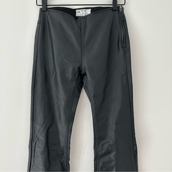 Free People Black Wide Flare Vegan Faux Leather Punk Gothic Pants Size 25 - Picture 4 of 8